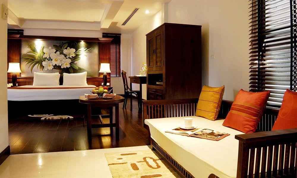 ซาฟารี บีช โฮเทล - SHA Extra Plus Patong ภายนอก รูปภาพ